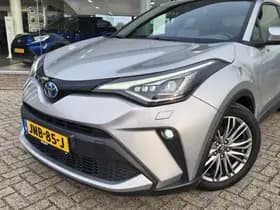 Toyota C-HR thumbnail 2