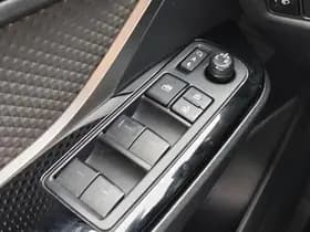 Toyota C-HR thumbnail 23