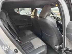 Toyota C-HR thumbnail 32