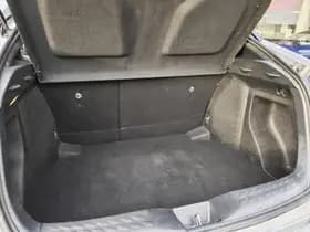 Toyota C-HR thumbnail 34