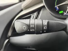 Toyota C-HR thumbnail 11