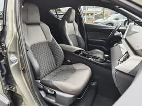 Toyota C-HR thumbnail 32