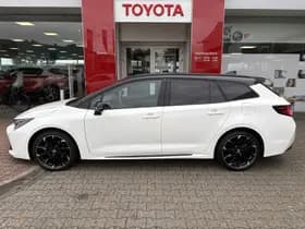 Toyota Corolla thumbnail 3
