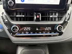 Toyota Corolla thumbnail 23