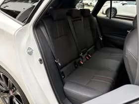 Toyota Corolla thumbnail 32
