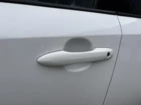 Toyota Corolla thumbnail 37
