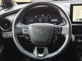 Toyota C-HR thumbnail 9