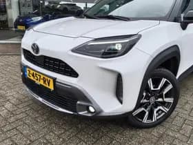 Toyota Yaris Cross thumbnail 2