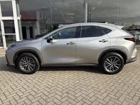 Lexus NX thumbnail 3