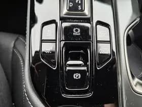 Lexus NX thumbnail 24