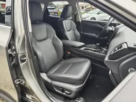 Lexus NX thumbnail 32