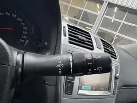 Toyota Avensis thumbnail 13