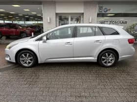 Toyota Avensis thumbnail 3