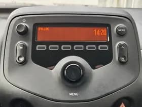 Toyota Aygo thumbnail 16