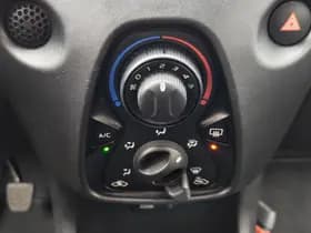 Toyota Aygo thumbnail 17