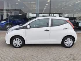 Toyota Aygo thumbnail 3