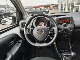 Toyota Aygo thumbnail 8