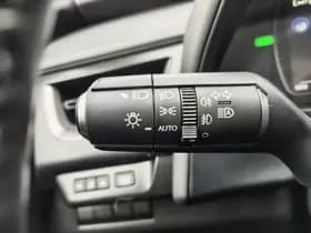 Lexus UX thumbnail 11