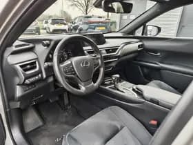 Lexus UX thumbnail 27