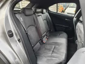 Lexus UX thumbnail 31