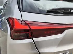 Lexus UX thumbnail 36