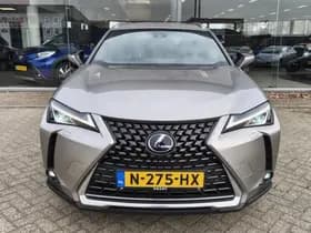 Lexus UX thumbnail 6
