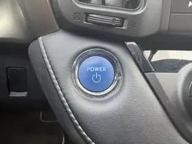 Toyota RAV4 thumbnail 17