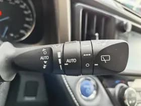 Toyota RAV4 thumbnail 12