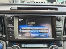 Toyota RAV4 thumbnail 16