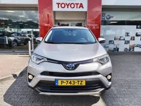 Toyota RAV4 thumbnail 6