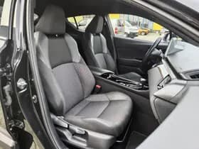 Toyota C-HR thumbnail 30