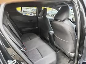 Toyota C-HR thumbnail 31