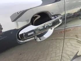 Toyota C-HR thumbnail 39