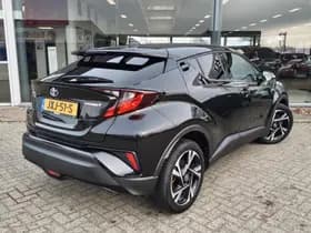 Toyota C-HR thumbnail 5