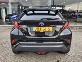 Toyota C-HR thumbnail 7