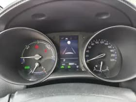 Toyota C-HR thumbnail 10