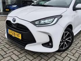 Toyota Yaris thumbnail 2