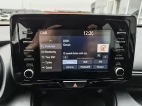 Toyota Yaris thumbnail 14