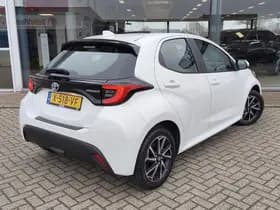 Toyota Yaris thumbnail 4