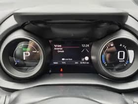 Toyota Yaris thumbnail 9