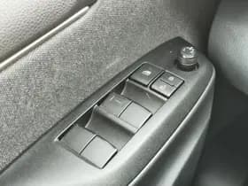 Toyota Yaris thumbnail 22