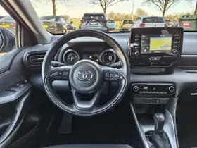 Toyota Yaris thumbnail 8