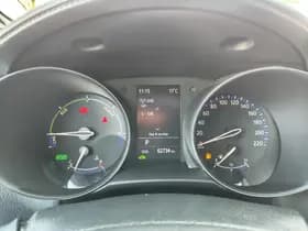 Toyota C-HR thumbnail 11