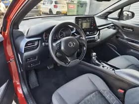 Toyota C-HR thumbnail 28