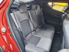 Toyota C-HR thumbnail 33