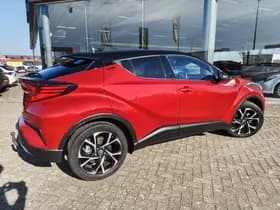 Toyota C-HR thumbnail 5