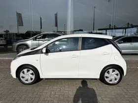 Toyota Aygo thumbnail 3