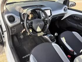 Toyota Aygo thumbnail 24