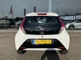 Toyota Aygo thumbnail 6