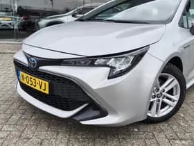 Toyota Corolla thumbnail 2